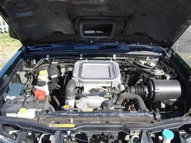 Nissan navara petrol engine #7
