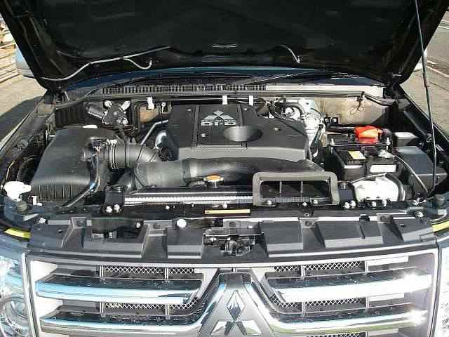 Engine Picture - Model 1 - MITSUBISHI PAJERO 3200 cc 00-05  TURBO INTERCOOLER  DOHC EFI  DI DC  4X4 3 DOOR (SWB)